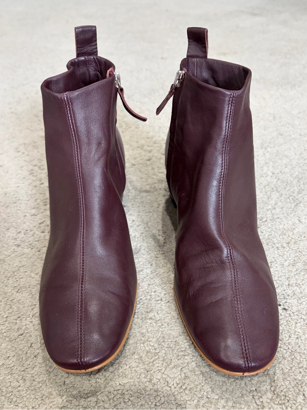 Everlane Soft Leather Ankle Boots in Burgundy Size 9, Made in Spain, Block Heel